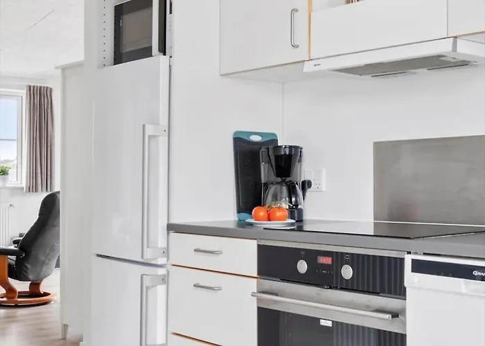 Apartment 0402-romo-norre-frankel-1-c *